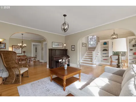 635 SE 46th Avenue Portland OR 97215