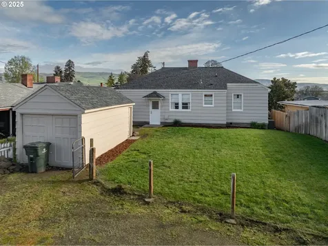 404 W 6th Street The Dalles OR 97058
