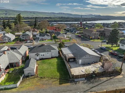 404 W 6th Street The Dalles OR 97058