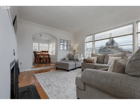 404 W 6th Street The Dalles OR 97058