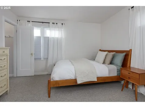 404 W 6th Street The Dalles OR 97058