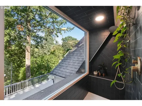 3045 SW Gaston Avenue Portland OR 97239