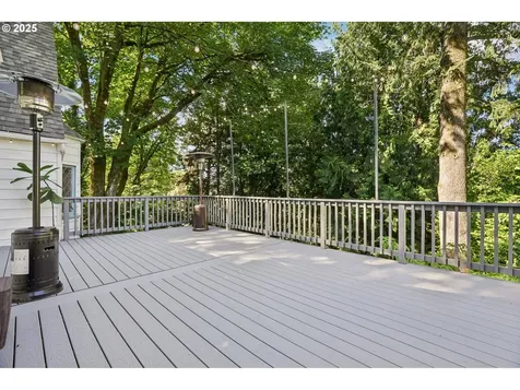3045 SW Gaston Avenue Portland OR 97239