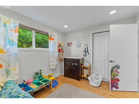 1910 Lincoln Street North Bend OR 97459