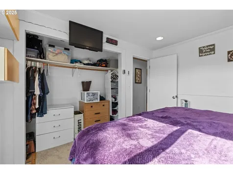 1910 Lincoln Street North Bend OR 97459