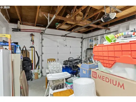 1910 Lincoln Street North Bend OR 97459