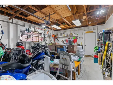 1910 Lincoln Street North Bend OR 97459