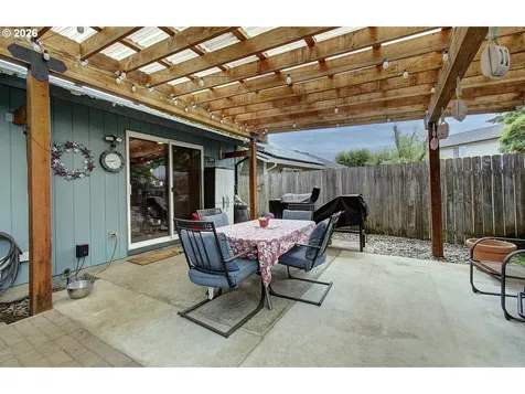 8516 NE 161st Avenue Vancouver WA 98682
