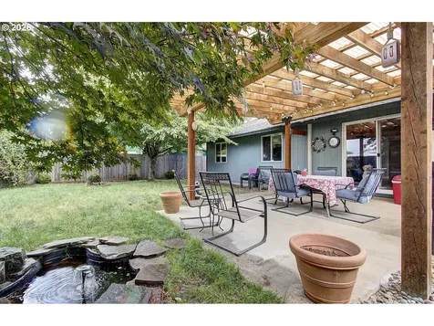 8516 NE 161st Avenue Vancouver WA 98682