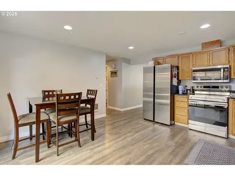 8516 NE 161st Avenue Vancouver WA 98682