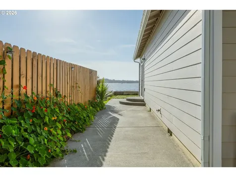 64776 Wygant Road Coos Bay OR 97420