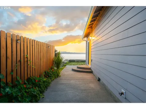 64776 Wygant Road Coos Bay OR 97420