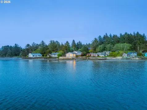 64776 Wygant Road Coos Bay OR 97420