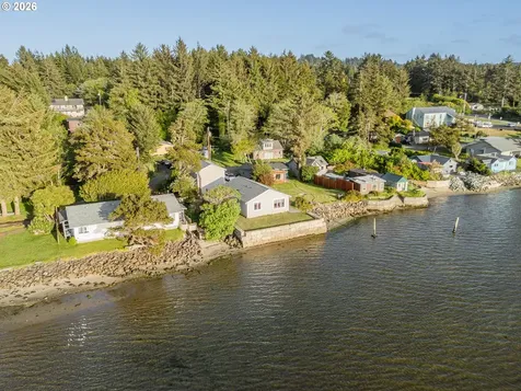 64776 Wygant Road Coos Bay OR 97420
