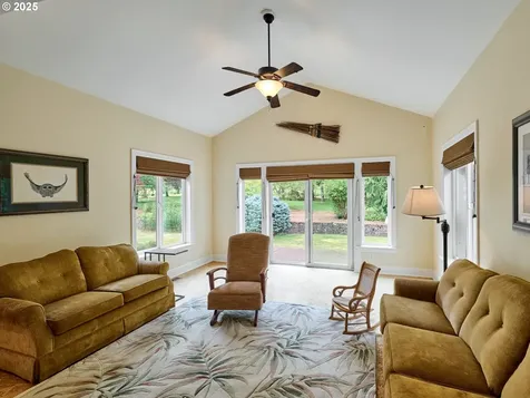 12846 S Dart Road Molalla OR 97038
