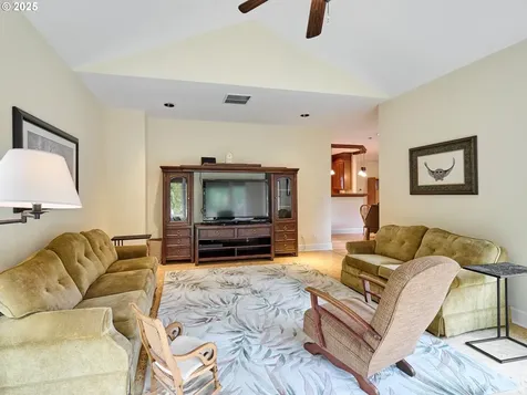 12846 S Dart Road Molalla OR 97038