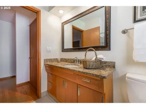 6868 SW 12th Drive Portland OR 97219