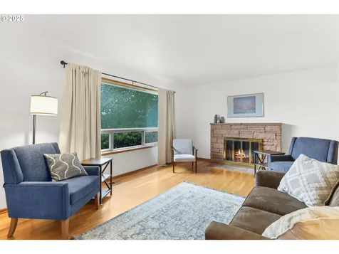 6868 SW 12th Drive Portland OR 97219