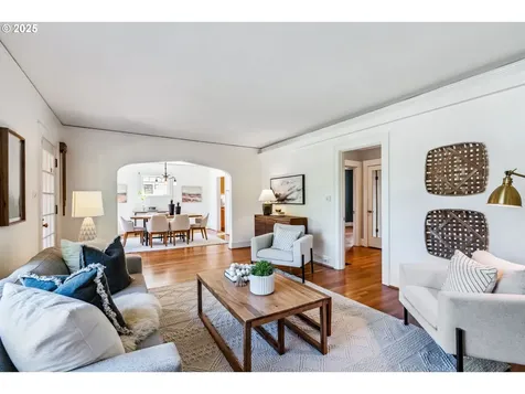 3478 NE Pacific Street Portland OR 97232
