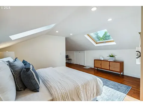 3478 NE Pacific Street Portland OR 97232
