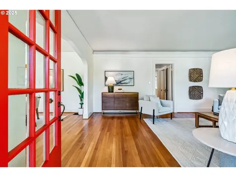 3478 NE Pacific Street Portland OR 97232