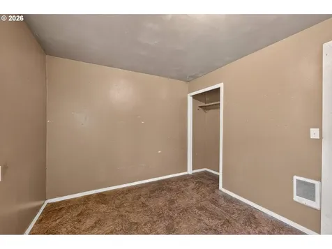 329 SW Harrison Street Sheridan OR 97378