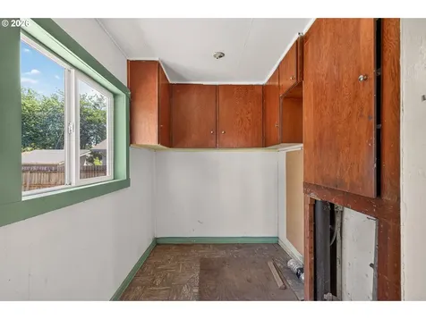 329 SW Harrison Street Sheridan OR 97378