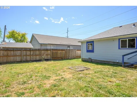 329 SW Harrison Street Sheridan OR 97378
