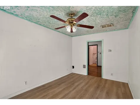 329 SW Harrison Street Sheridan OR 97378