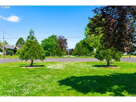 3823 NE 72nd Avenue Portland OR 97213