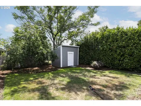 8316 SE Raymond Court Portland OR 97266