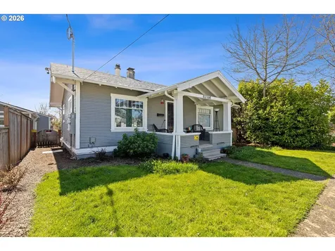 8316 SE Raymond Court Portland OR 97266