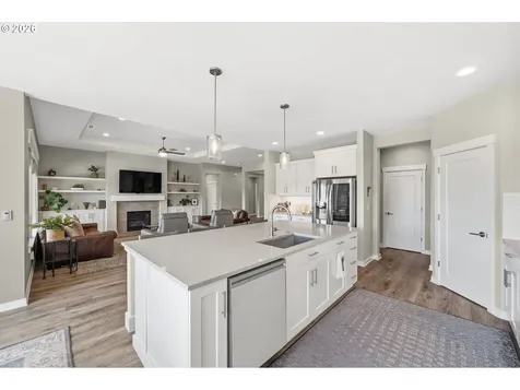 6442 SE Mcinnis Street Hillsboro OR 97123