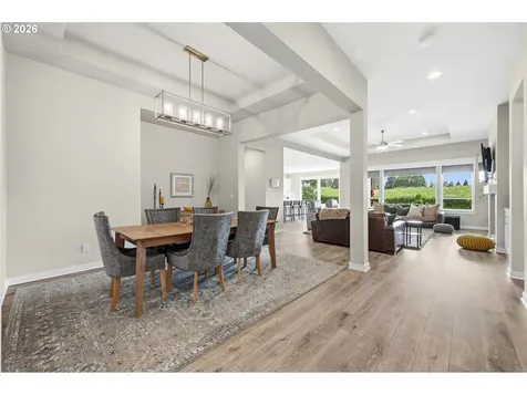 6442 SE Mcinnis Street Hillsboro OR 97123