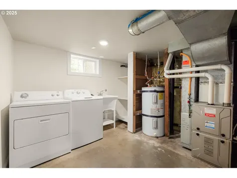 13001 SE Claybourne Street Portland OR 97236