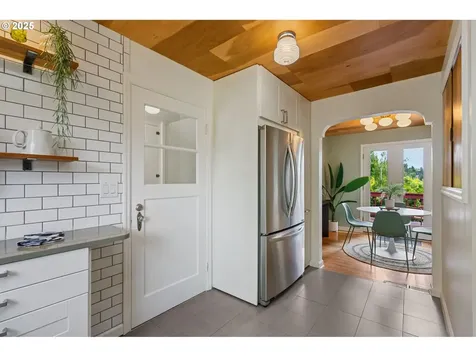 6404 SW Garden Home Road Portland OR 97219