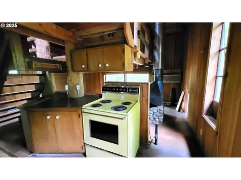 82147 Lost Valley Lane Dexter OR 97431