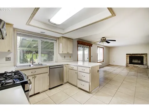2101 NE 151st Court Vancouver WA 98684