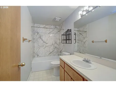 2101 NE 151st Court Vancouver WA 98684
