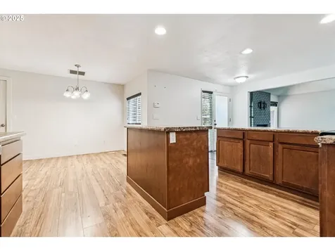 2395 SW 206th Place Beaverton OR 97003