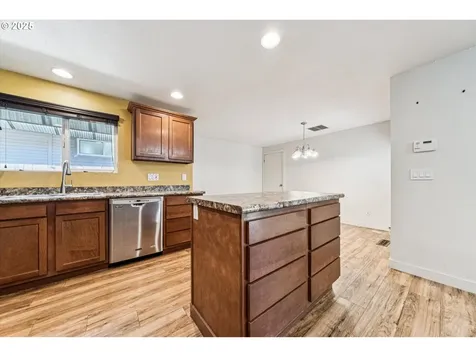 2395 SW 206th Place Beaverton OR 97003