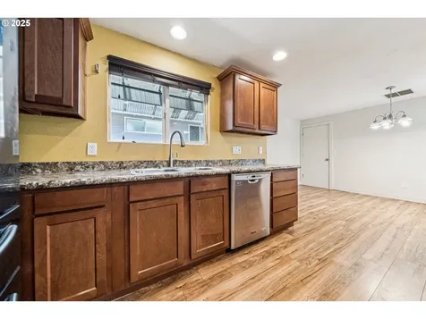 2395 SW 206th Place Beaverton OR 97003