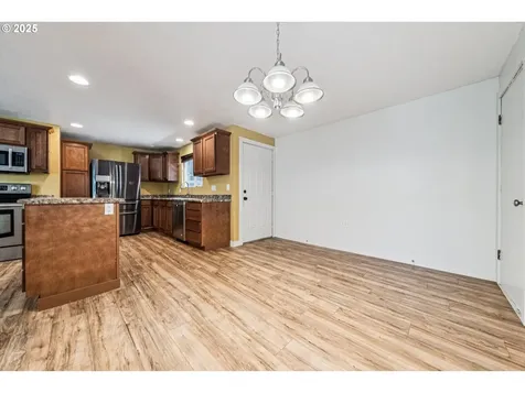 2395 SW 206th Place Beaverton OR 97003