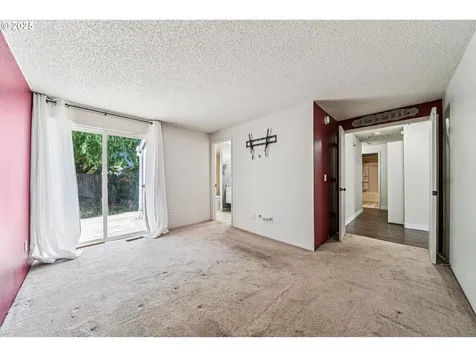 2395 SW 206th Place Beaverton OR 97003