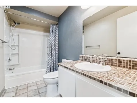 2395 SW 206th Place Beaverton OR 97003
