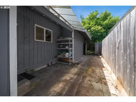 2395 SW 206th Place Beaverton OR 97003