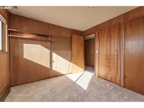 8801 NW Lakecrest Avenue Vancouver WA 98665