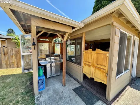 2818 I Street Washougal WA 98671