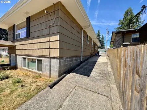 2818 I Street Washougal WA 98671