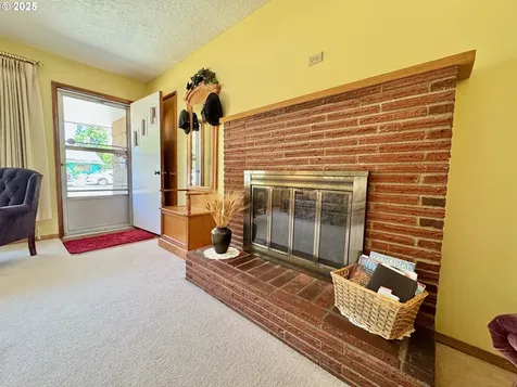 2818 I Street Washougal WA 98671